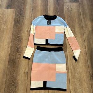 Cropped sweater and pencil skirt